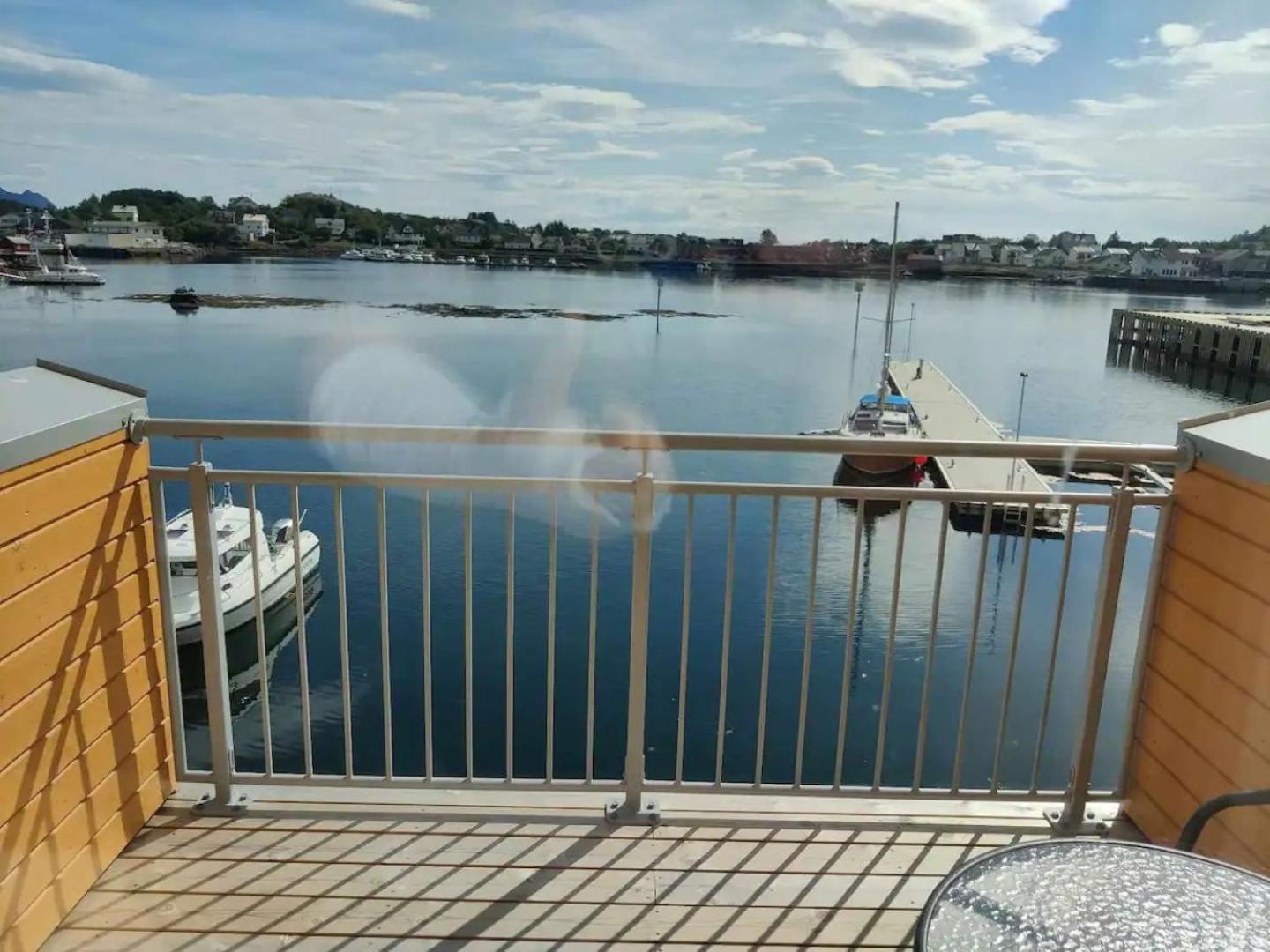 Ny Rorbu Pa Kaikanten Vakantiehuis Ballstad